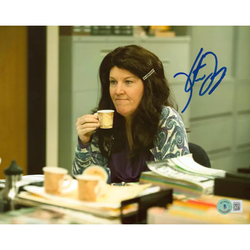 Kate Flannery The Office Authentic Signed 8x10 Photo Autographed BAS #BH01672