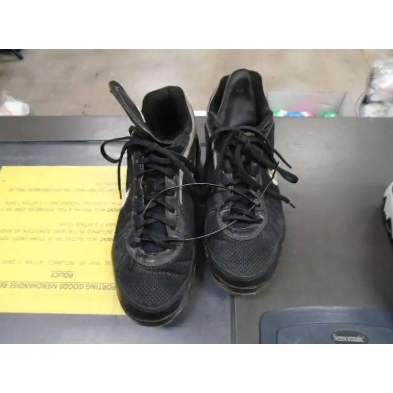 Used Nike Baseball Cleat Sz 9