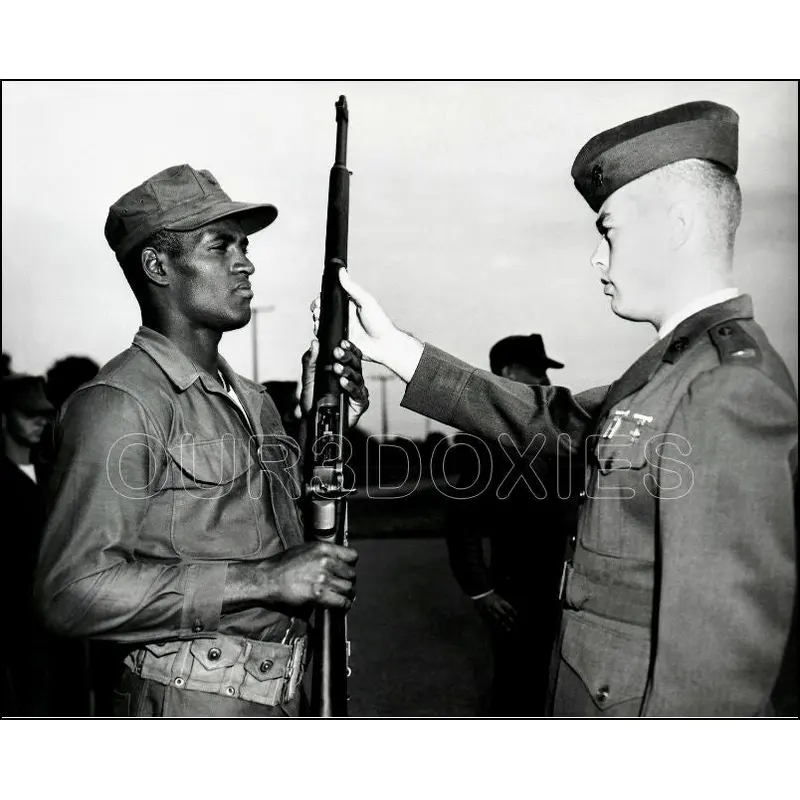Roberto Clemente 8X10 Photo - 1958 US Marines Pirates - 26
