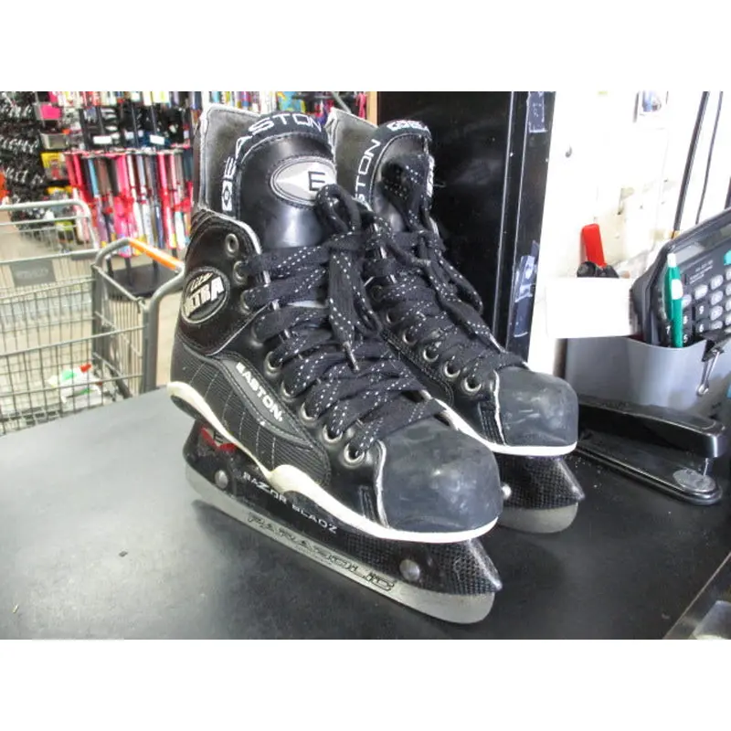 Used Easton Pro Lite Ultra Youth 3.5 Hockey Skates