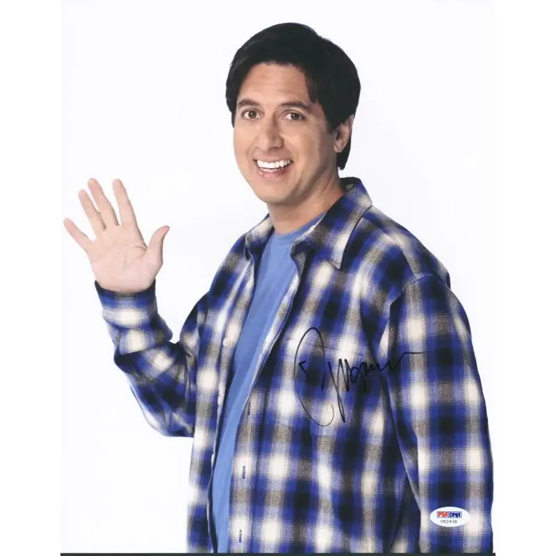 Ray Romano Everybody Loves Raymond Signed Authentic 11X14 Photo PSA/DNA #U52638