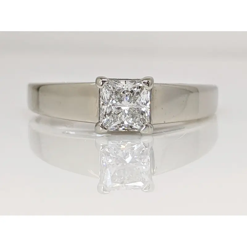 14K WHITE .72 CARAT TOTAL I1 H DIAMOND PRINCESS CUT SOLITAIRE ESTATE RING 3.9 GRAMS