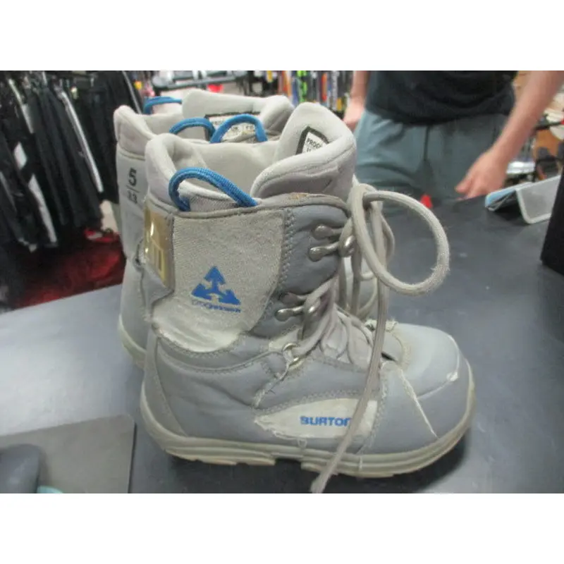 Used Burton Plogression Snowboard Boots Size 5