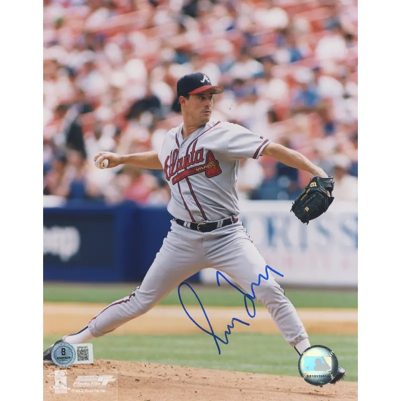 Braves Greg Maddux Authentic Signed 8x10 Photo Autographed BAS #BP56161
