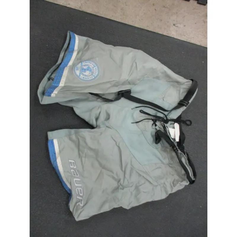 Used Bauer American Hockey Academy Size SR Med Street Hockey Breezers