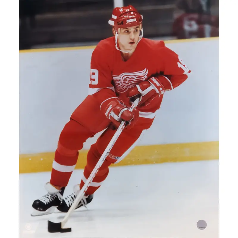 Steve Yzerman "Red Wings Classic" (1985) 20x24 Poster Print - Photofile Inc.