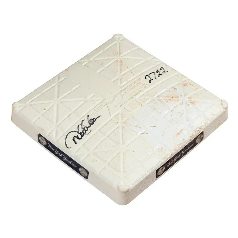 Derek Jeter Hit #2,722 Yankees All Time Leader Signed Game Used Base Steiner