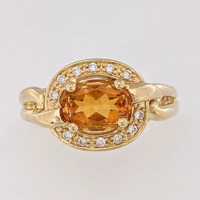14K CITRINE OVAL 6X8 WITH (12) MELEE ESTATE RING 5.0 GRAMS