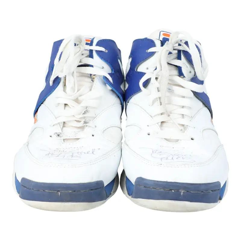 1992-93 Tony Campbell Game-Used Signed Fila Sneakers NY Knicks JSA & MEARS COA