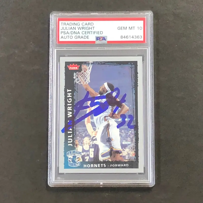 2008-09 Fleer Basketball #113 Julian Wright Signed AUTO 10 PSA Slabbed Hornets