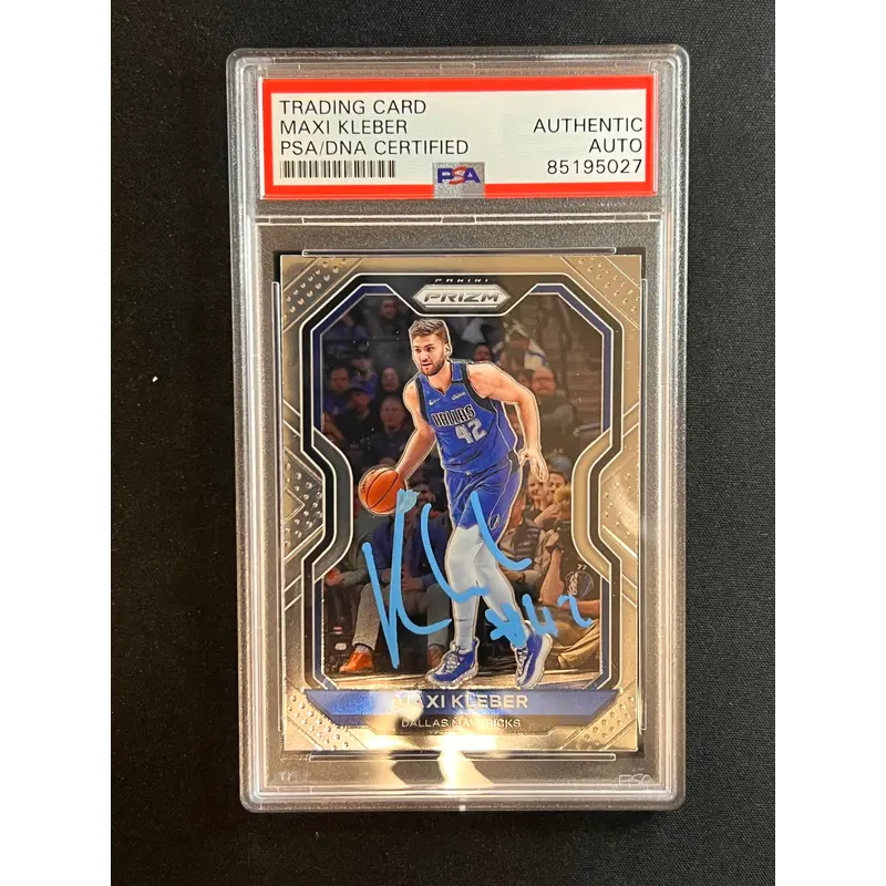 2018-19 Panini Prizm #186 Maxi Kleber Signed Card AUTO PSA/DNA Slabbed Mavericks