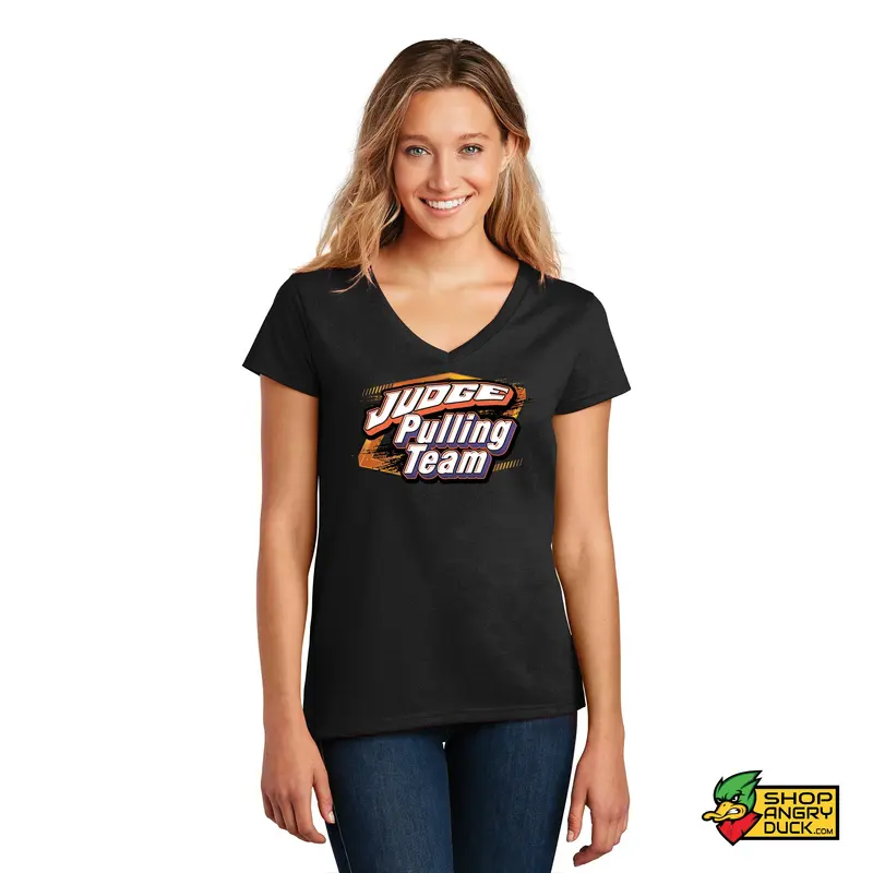 Judge Pulling Team V-Neck Logo T-Shirt