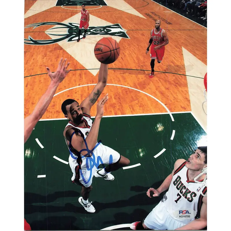 John Henson signed 8x10 photo PSA/DNA Milwaukee Bucks Autographed