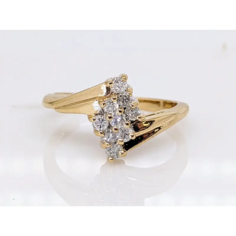 14K .25 CARAT TOTAL WEIGHT I1 I DIAMOND ROUND (9) ESTATE CLUSTER RING 2.8 GRAMS