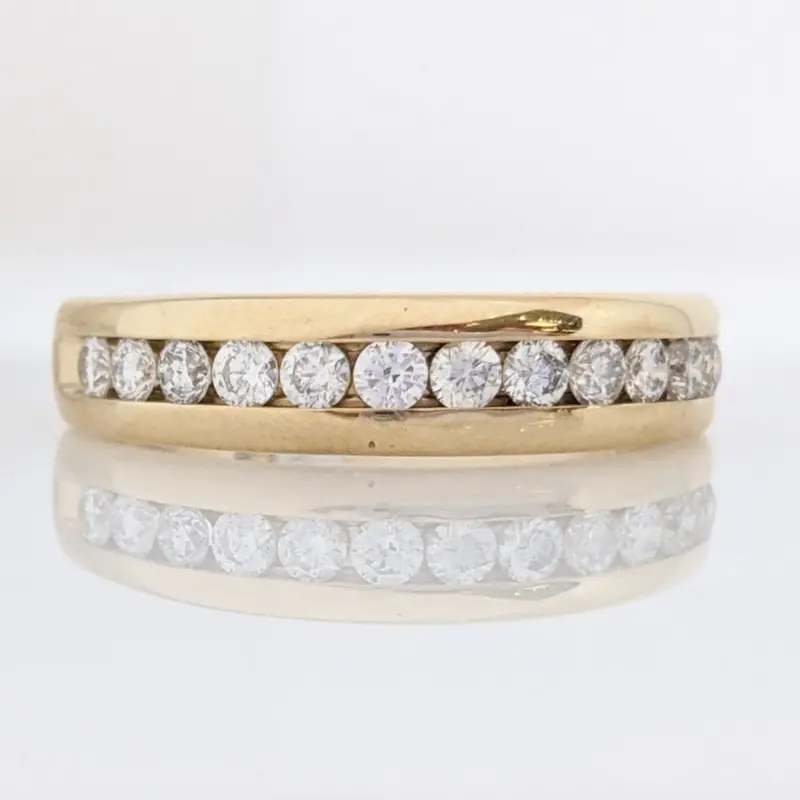 14K .38 CARAT TOTAL WEIGHT I1 I DIAMOND ROUND (12) CHANNEL SET ESTATE BAND 4.1 GRAMS