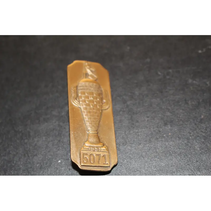 1951 Indianapois 500 Pit Badge #5071