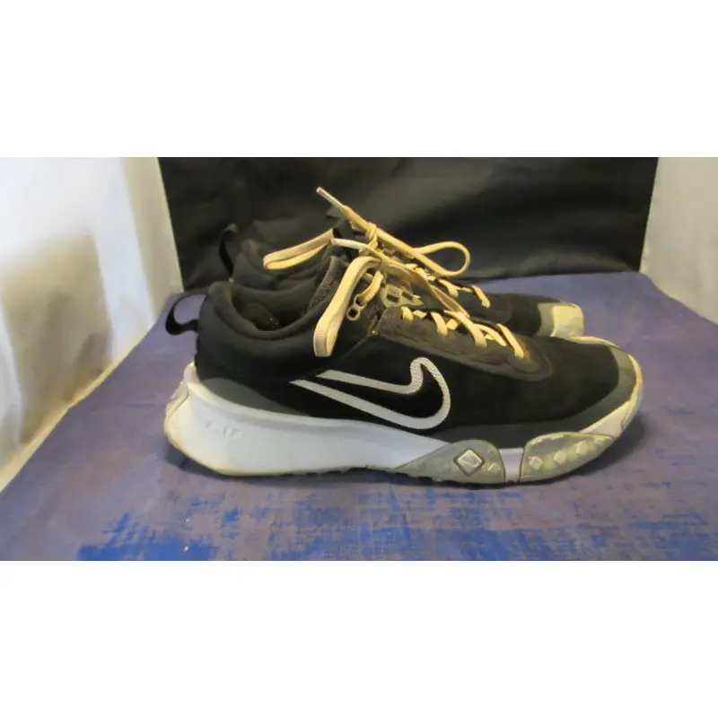 Used Nike Air Diamond Varsity Turf Cleats Adult Size 7