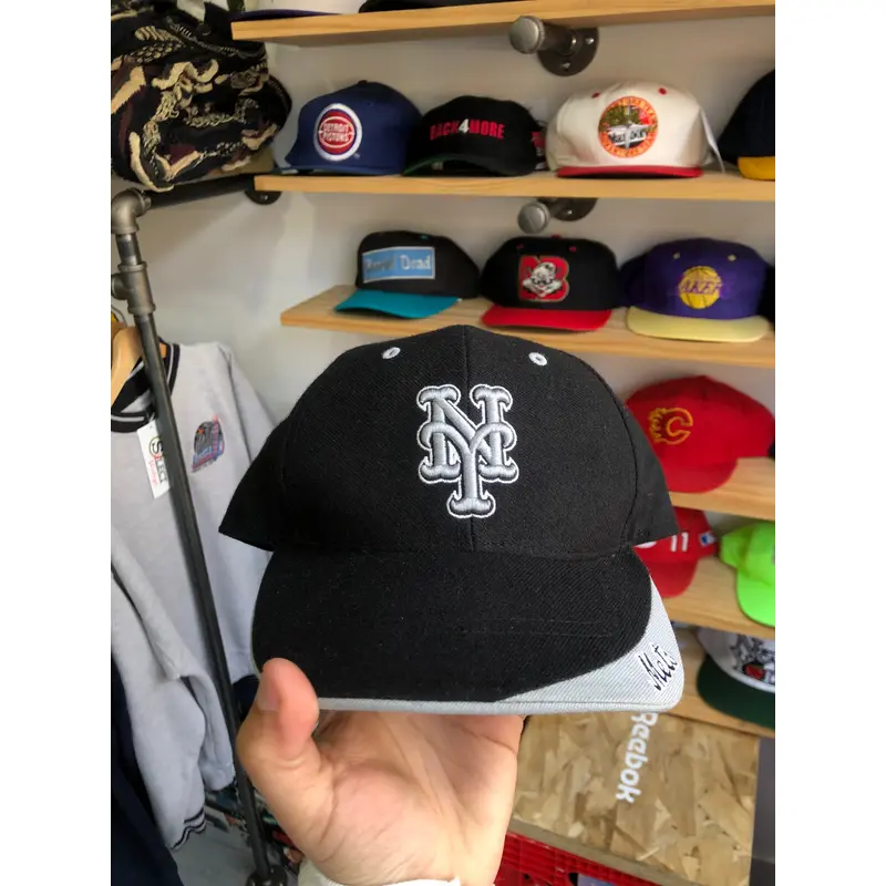 Vintage New York Mets Black/Silver Velcro Strapback