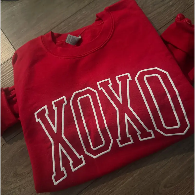 Xoxo red sweatshirt - medium