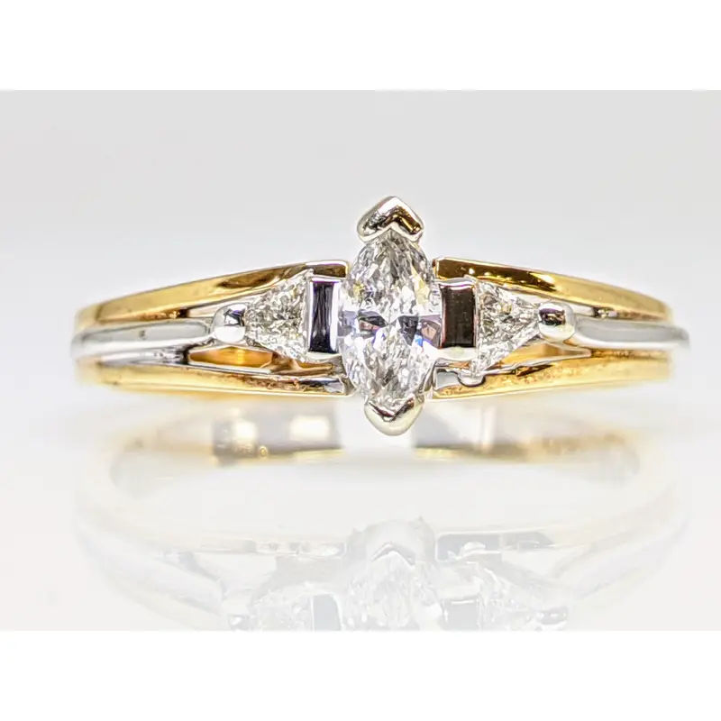 14K .30 CARAT TOTAL WEIGHT MARQUISE DIAMOND WITH (2) TRILLION CUT ESTATE RING 2.8 GRAMS