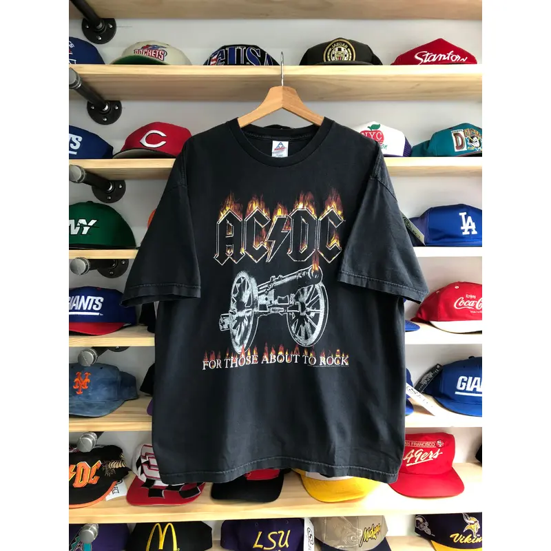 Vintage 2004 AC/DC Band Tee Size XL