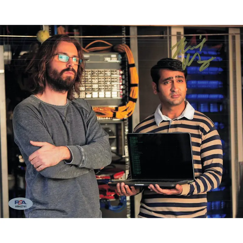 KUMAIL NANJIANI signed 8x10 photo PSA/DNA Autographed