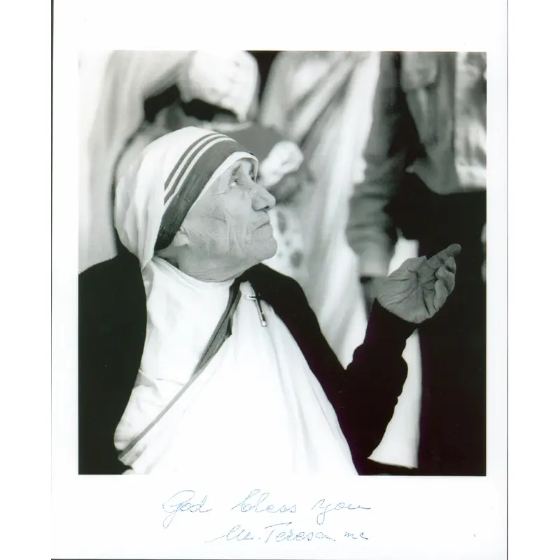Mother Teresa God Bless You Authentic Signed 8x10 Photo Autographed BAS #AB14175